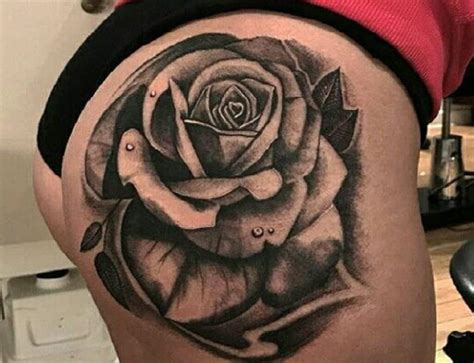 tatuajes para mujer nalga|Tattoos en nalga